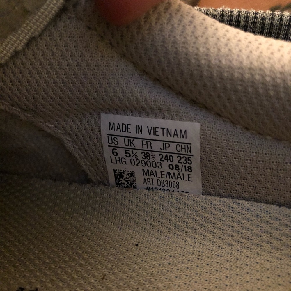Adidas - Picture 3 of 3
